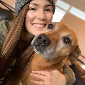 Meet your Posher, Santaya